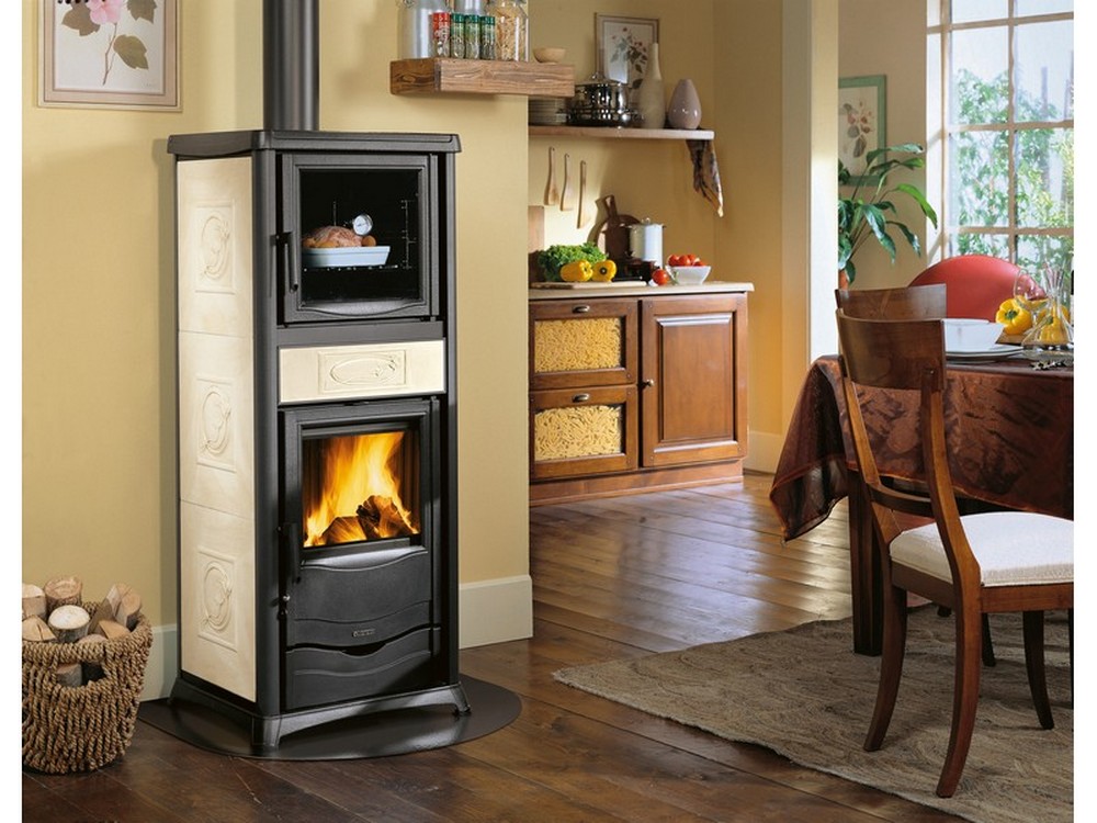 La Nordica STUFA A LEGNA ROSSELLA PLUS FORNO EVO Col. Liberty Panna