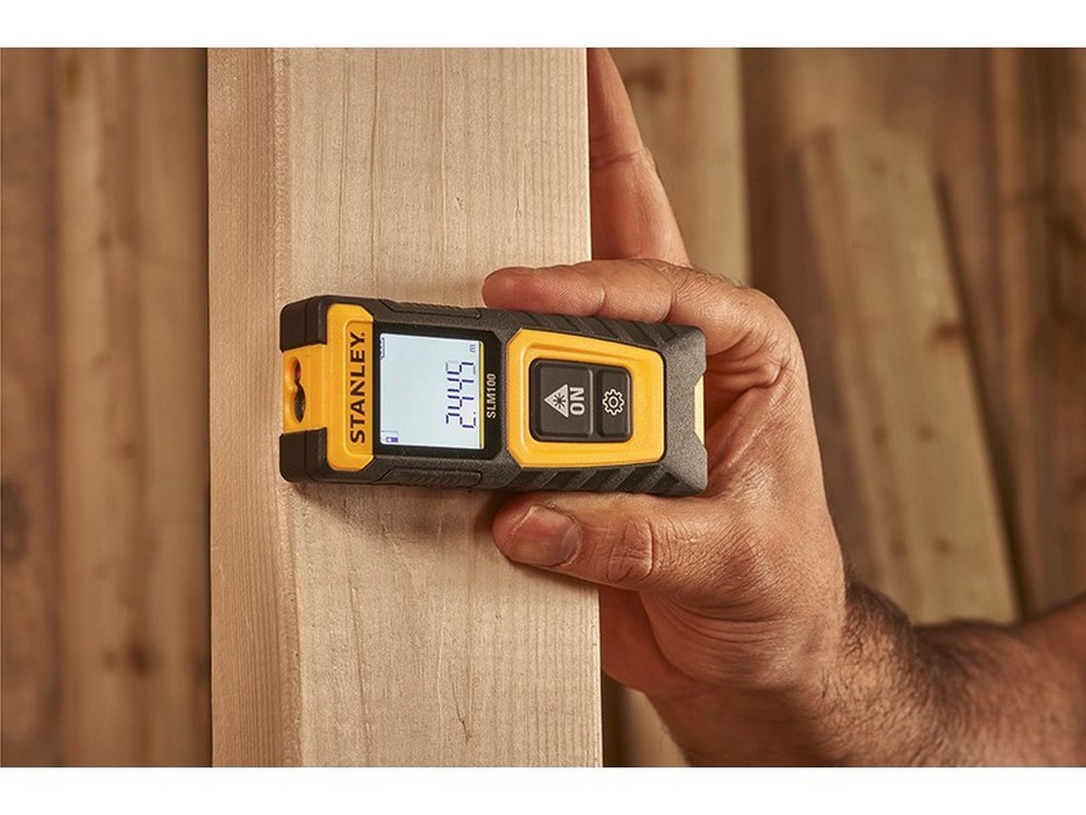 Stanley RILEVATORE DI DISTANZE LASER SLM100  mt. 30