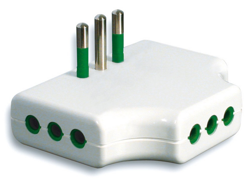 Fanton ADATTATORE TRIPLO PIATTO IN BLISTER 2P+T spina 10A/3 prese 10A